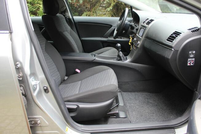 Toyota Avensis 147 KM Benzyna Przebieg 96 tys km Sedan