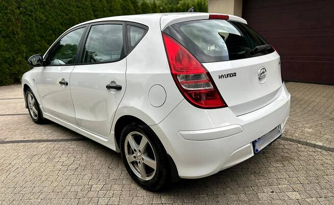 Hyundai I30 1.4i 110KM Klimatyzacja Niski Przebieg Biały Opłacony
