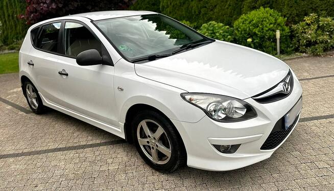 Hyundai I30 1.4i 110KM Klimatyzacja Niski Przebieg Biały Opłacony