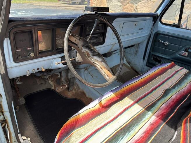 Ford F-100 Custom Poszukiwany Rocznik 1975 Silnik 302 V8