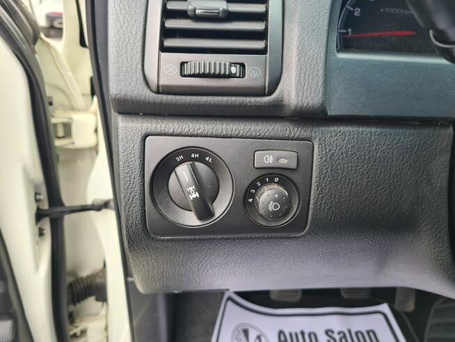 SsangYong REXTON 4x4 7-Osób Navi PDC Kamera Skóra Grzane Fotele+Pamięć Klimatronik Alu