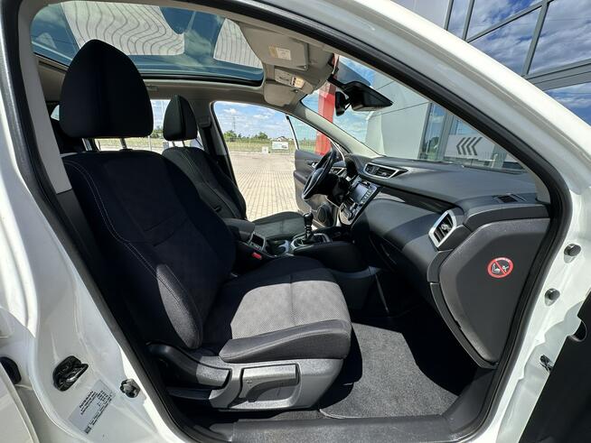Nissan Qashqai 8xAlu Kamera Panorama Grzany fotel Asystent KeyLess Navi Hak GWARANCJA