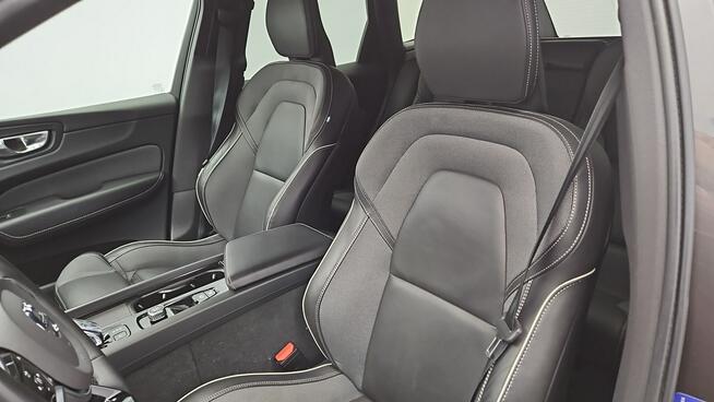 Volvo XC 60 B4 D AWD Plus Dark aut ! Z Polskiego Salonu ! Faktura Vat !