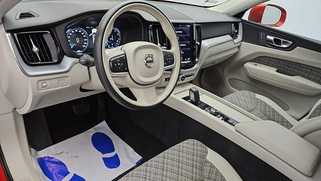 Volvo XC 60 B5 B AWD Momentum Pro aut ! Z Polskiego Salonu ! Faktura Vat !