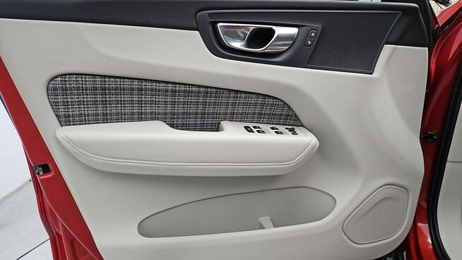 Volvo XC 60 B5 B AWD Momentum Pro aut ! Z Polskiego Salonu ! Faktura Vat !