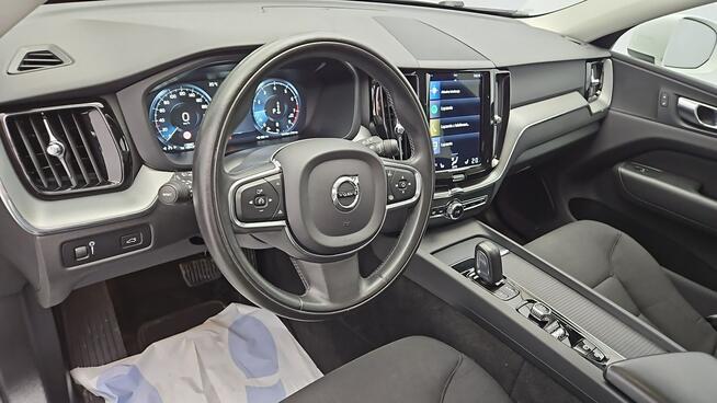 Volvo XC 60 B4 B Momentum Pro aut ! Z Polskiego Salonu ! Faktura Vat !