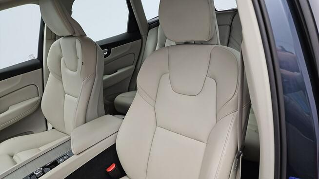 Volvo XC 60 B5 B AWD Plus Bright aut ! Z Polskiego Salonu ! Faktura Vat !