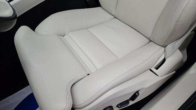 Volvo XC 60 B5 B AWD Plus Bright aut ! Z Polskiego Salonu ! Faktura Vat !