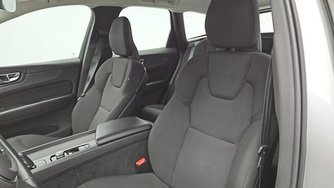 Volvo XC 60 B4 B Momentum aut ! Z Polskiego Salonu ! Faktura Vat !