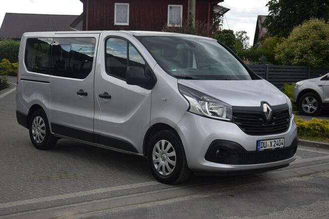 Renault Trafic 1.6D Vivaro 9 Osobowy Klima Hak Sprowadzony Opłacony