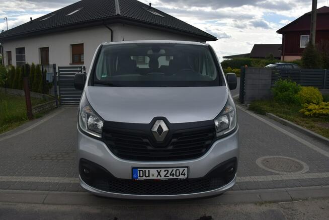 Renault Trafic 1.6D Vivaro 9 Osobowy Klima Hak Sprowadzony Opłacony