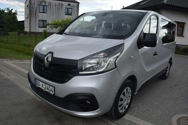 Renault Trafic 1.6D Vivaro 9 Osobowy Klima Hak Sprowadzony Opłacony
