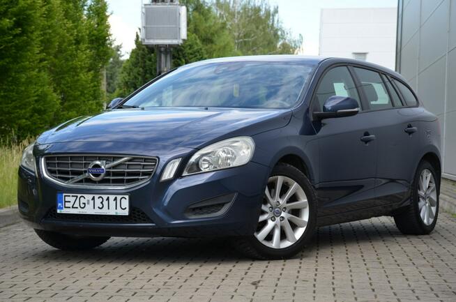 Volvo V60 SUPER STAN 1.6D2 Navi Start/Stop 2xParktronik Alu Gwarancja