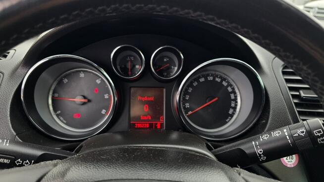 Opel Insignia duza navi super stan zarejestrowana