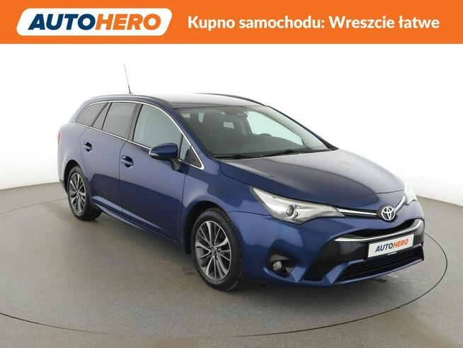Toyota Avensis automat navi kamera grzane fotele tempomat