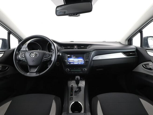 Toyota Avensis automat navi kamera grzane fotele tempomat