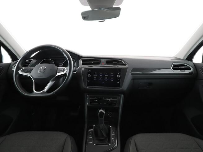 Volkswagen Tiguan DSG navi klima auto grzane fotele LED kamera i czujniki parkowania