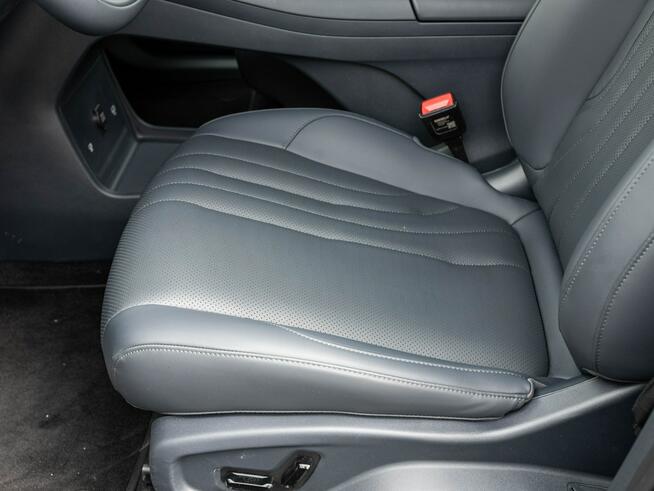 Geely Starray EM-i 1.5 PHEV Pro Podgrz.f i kier Elektr.f Skóra LED