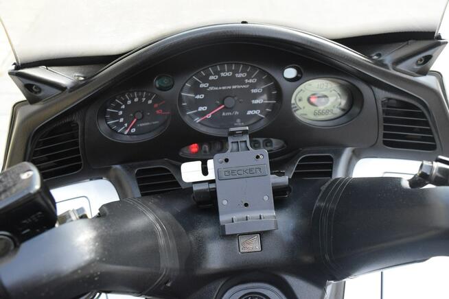 Honda FJS Honda FJS 600 Silver Wing ABS oryginalny stan, kufer, dok. na km, z DE