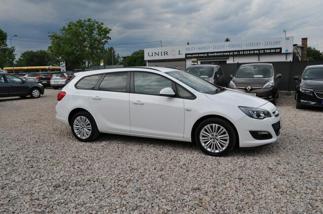 Opel Astra Sports Tourer Klimatyzacja Nawigacja Czujniki Parkowania Ksenony