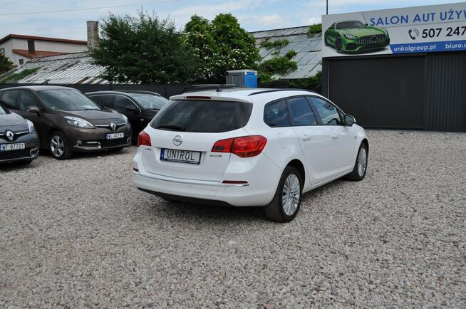 Opel Astra Sports Tourer Klimatyzacja Nawigacja Czujniki Parkowania Ksenony