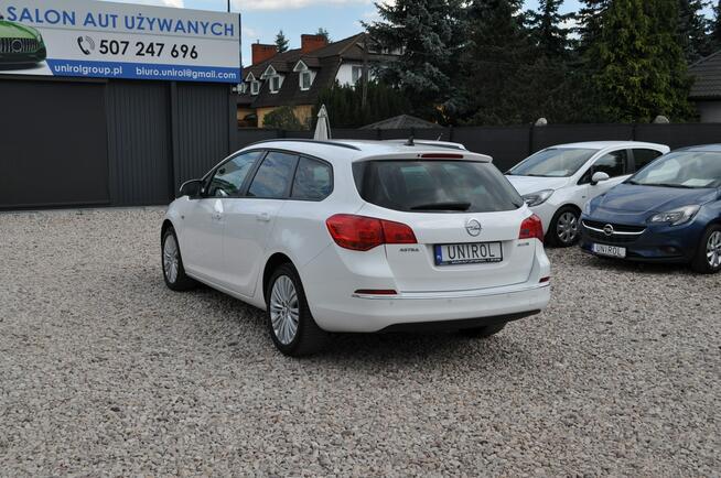 Opel Astra Sports Tourer Klimatyzacja Nawigacja Czujniki Parkowania Ksenony