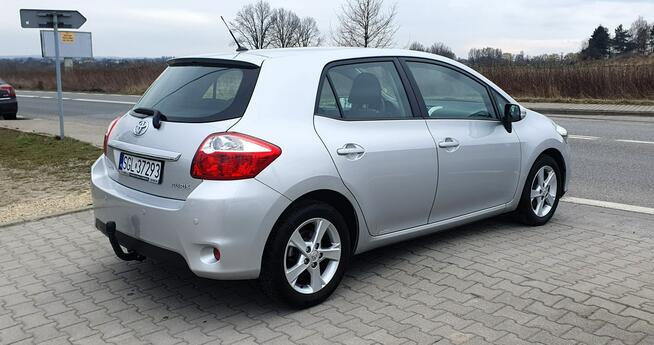 Toyota Auris 6 biegów/Tempomat/Hak/Alufelgi/Klimatronik 2-strefowy