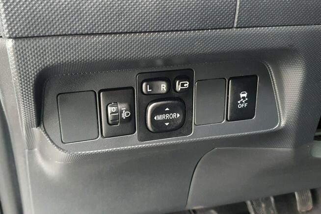 Toyota Auris 6 biegów/Tempomat/Hak/Alufelgi/Klimatronik 2-strefowy