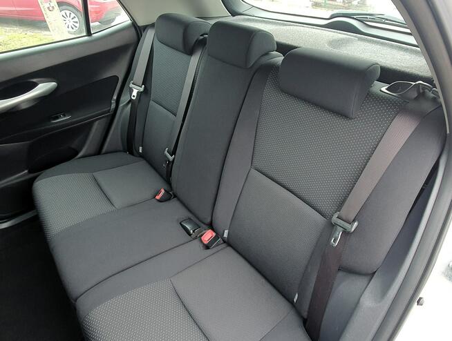 Toyota Auris 6 biegów/Tempomat/Hak/Alufelgi/Klimatronik 2-strefowy