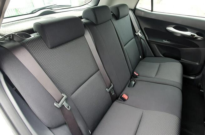 Toyota Auris 6 biegów/Tempomat/Hak/Alufelgi/Klimatronik 2-strefowy