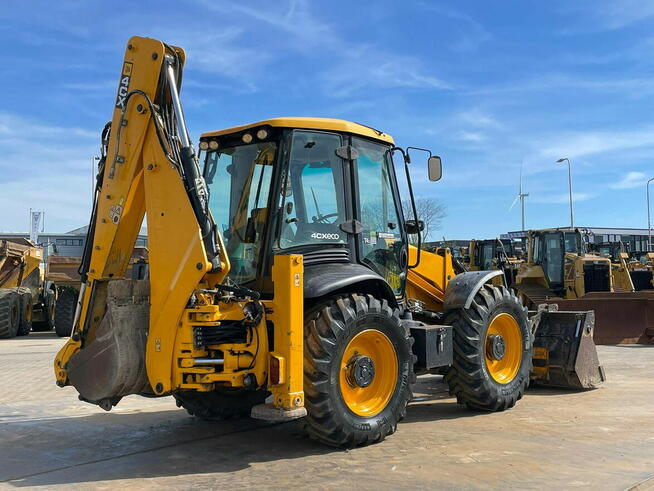 Koparko ladowarka JCB 4CX