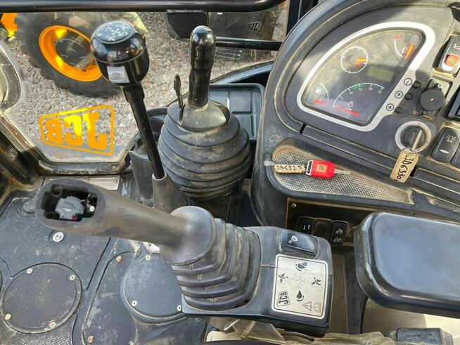 Koparko ladowarka JCB 4CX