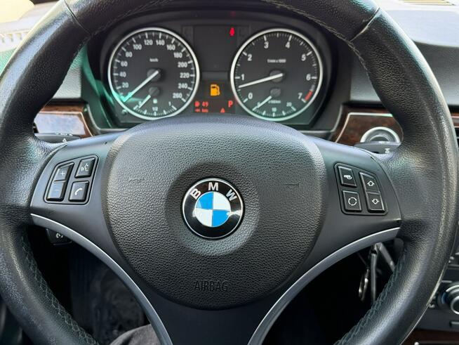 BMW E90 318i 143KM Automat 2010 Keyless, Ksenon
