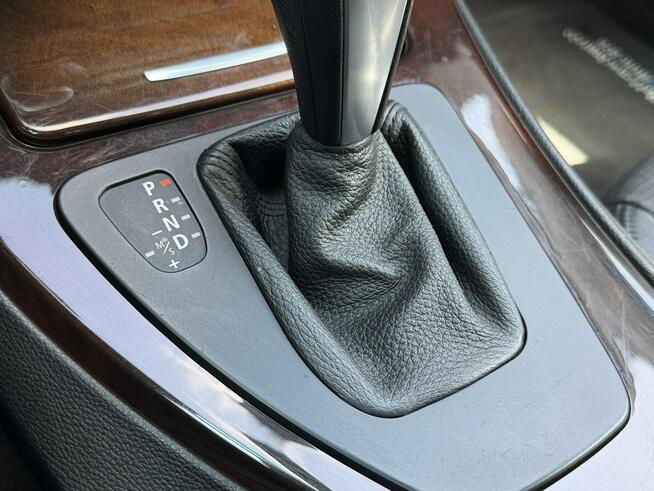 BMW E90 318i 143KM Automat 2010 Keyless, Ksenon