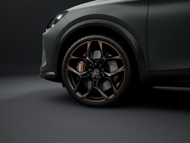 Cupra Formentor 390KM - 4Drive - System kamer 360 - Rocznik 2026 - Pakiet Skyline
