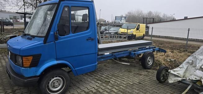 Mercedes 308 Autko