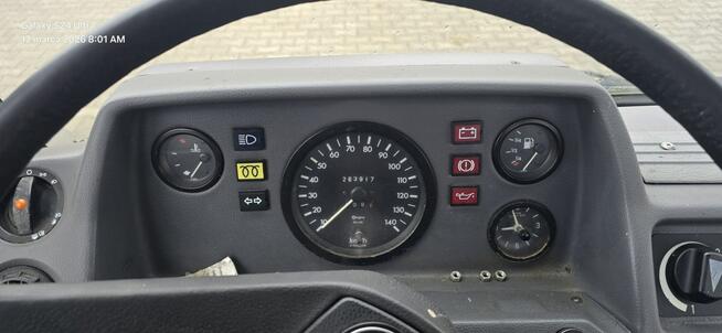 Mercedes 308 Autko