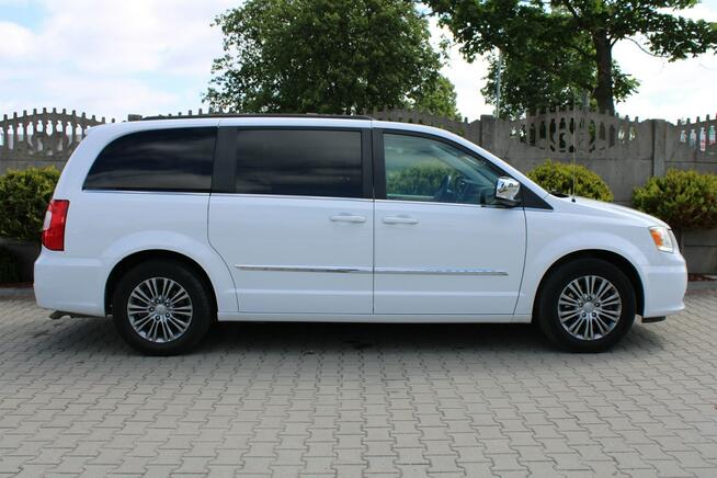 Chrysler Town & Country V Touring L 3,6 V6 287KM Automat 7-dmio osobowy 2014rok DVD