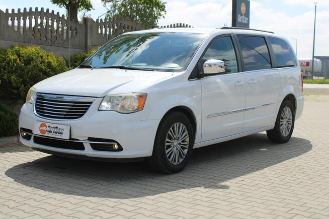 Chrysler Town & Country V Touring L 3,6 V6 287KM Automat 7-dmio osobowy 2014rok DVD