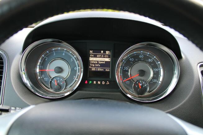 Chrysler Town & Country V Touring L 3,6 V6 287KM Automat 7-dmio osobowy 2014rok DVD
