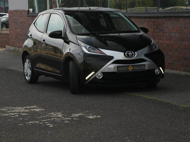 Toyota Aygo Skóra*Klima*GrzaneFotele*Kamera*PanelDotyk*Esp*Led*Bluet*Alu15*GwarVGS