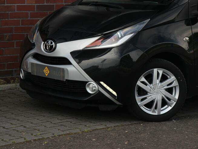 Toyota Aygo Skóra*Klima*GrzaneFotele*Kamera*PanelDotyk*Esp*Led*Bluet*Alu15*GwarVGS