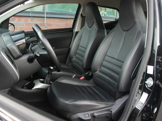 Toyota Aygo Skóra*Klima*GrzaneFotele*Kamera*PanelDotyk*Esp*Led*Bluet*Alu15*GwarVGS