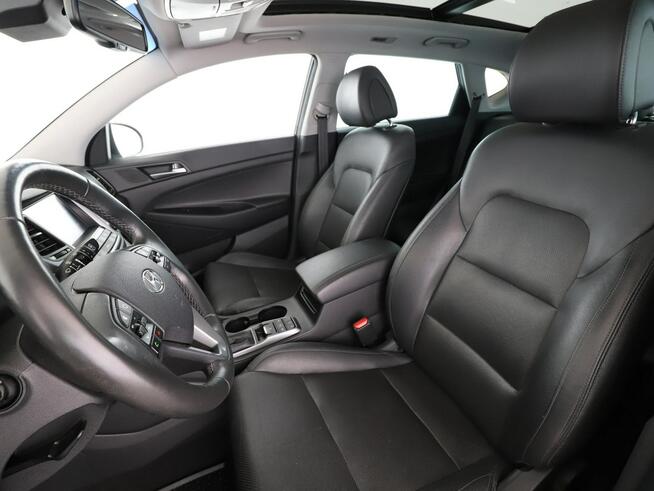 Hyundai Tucson automat 184KM 4x4 skóra navi grzane fotele+kier. kamera hak tempomat