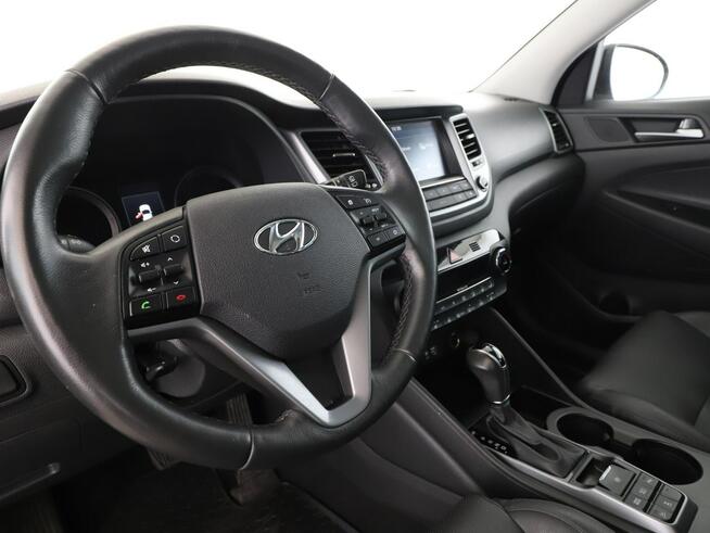 Hyundai Tucson automat 184KM 4x4 skóra navi grzane fotele+kier. kamera hak tempomat