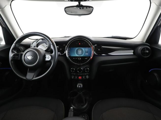 Mini ONE Benzyna Essential Klimatronik Nawigacja Tempomat Elektryka PDC FullLED