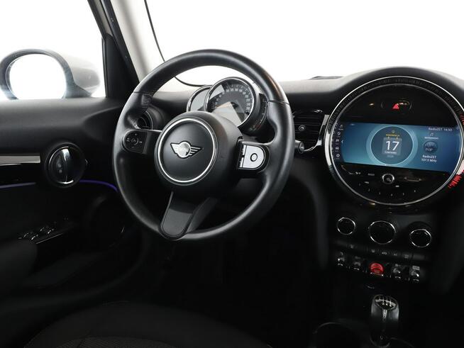 Mini ONE Benzyna Essential Klimatronik Nawigacja Tempomat Elektryka PDC FullLED