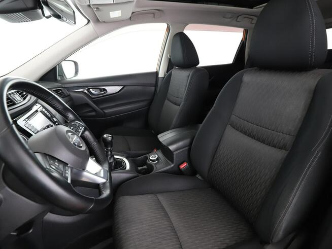 Nissan X-Trail 4x4 panorama navi klima auto kamery 360 hak