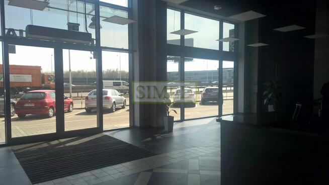 Nowoczesny biurowiec pofabryczny dostep24h parking