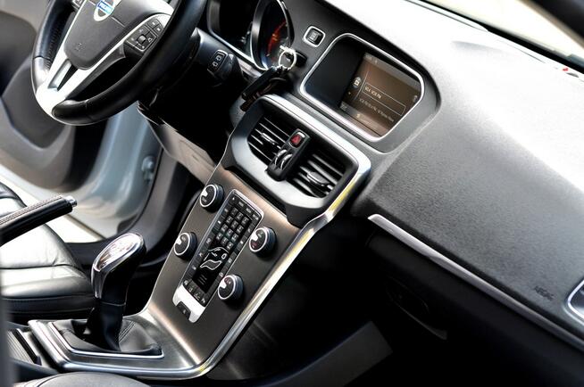 Volvo V40 Cross Country D2 Cross Country Radar Led Xenon Skóra Kamera Panorama Navi Parktronik